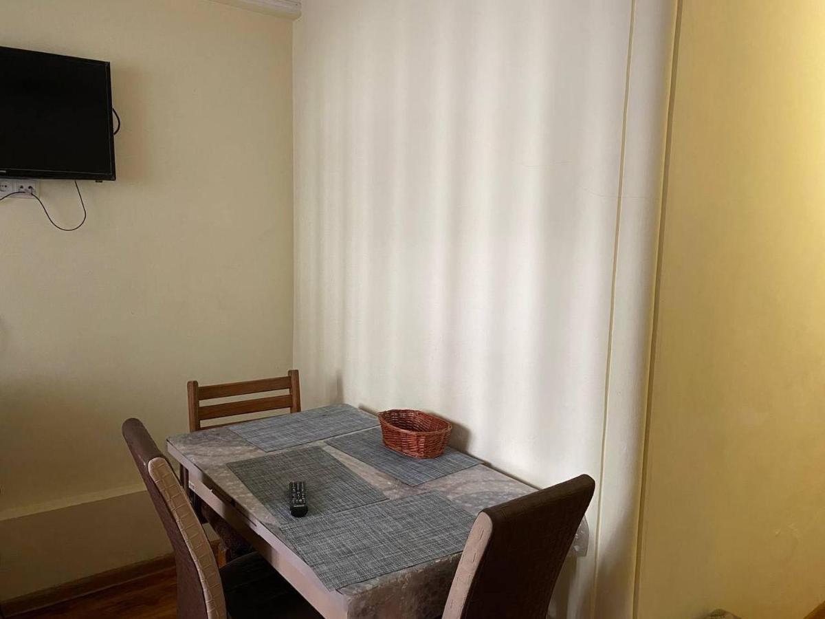 House At Ortachala Appartement Tbilisi Buitenkant foto
